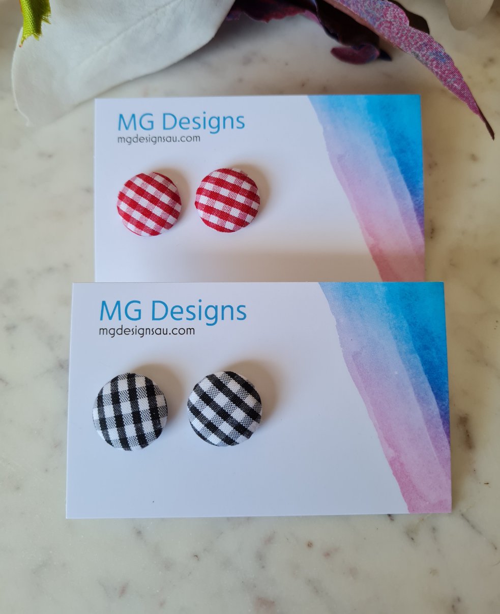 Maxi Gingham Studs