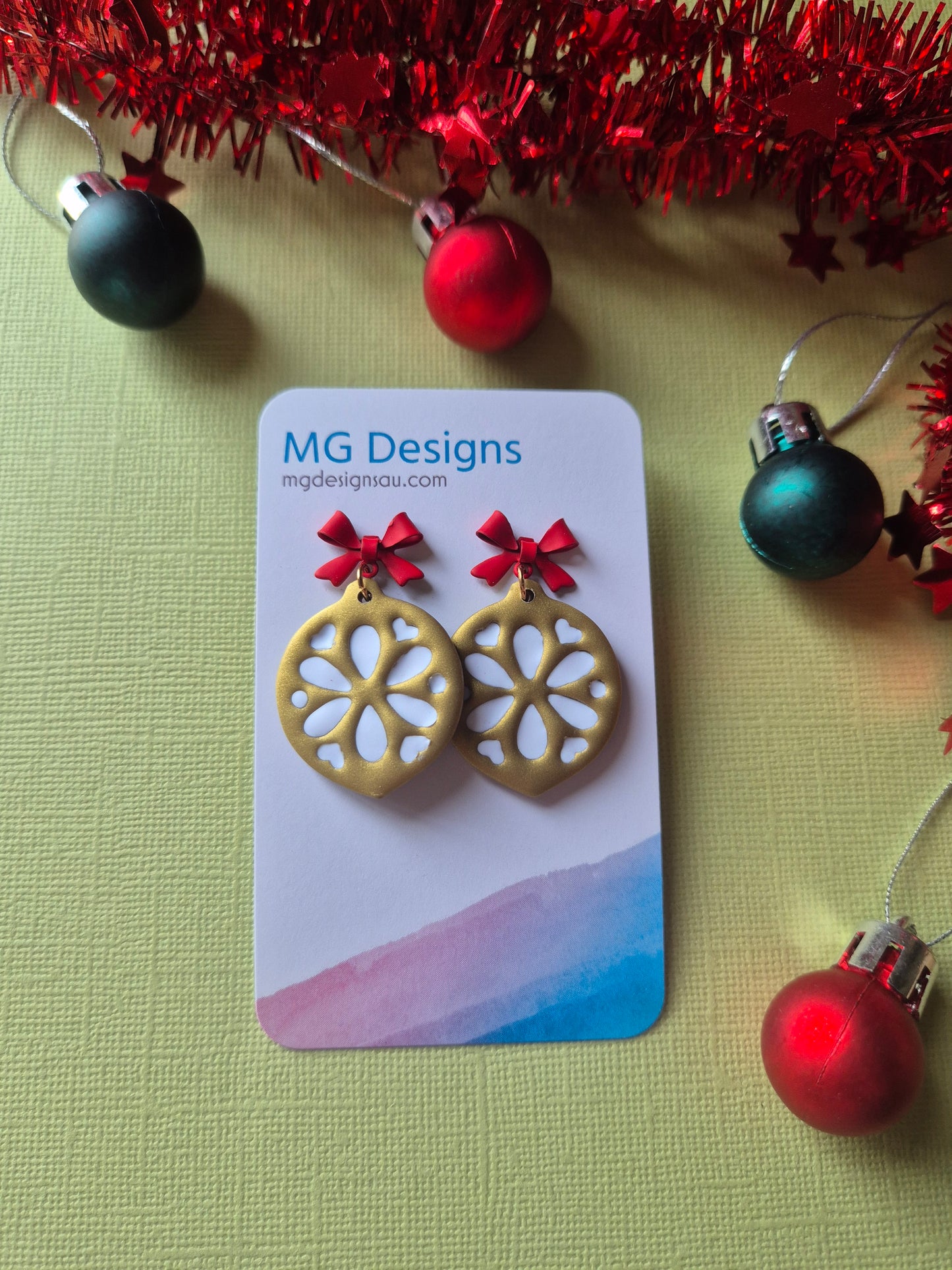 Gold Christmas Bauble